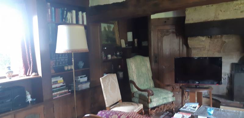 Professionnel pour le débarras d'une maison de campagne pour particuliers proche d'Amiens 80