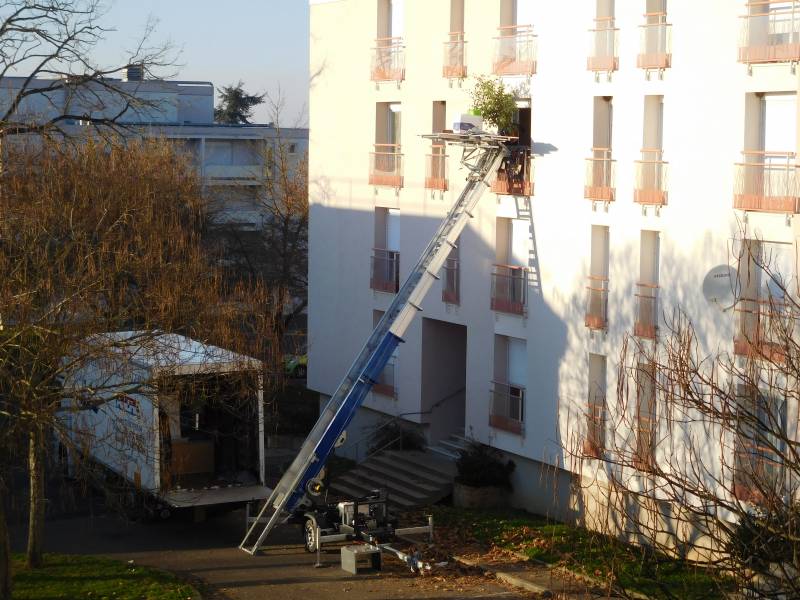 Débarras avec monte meuble pour gros meubles en Seine Maritime