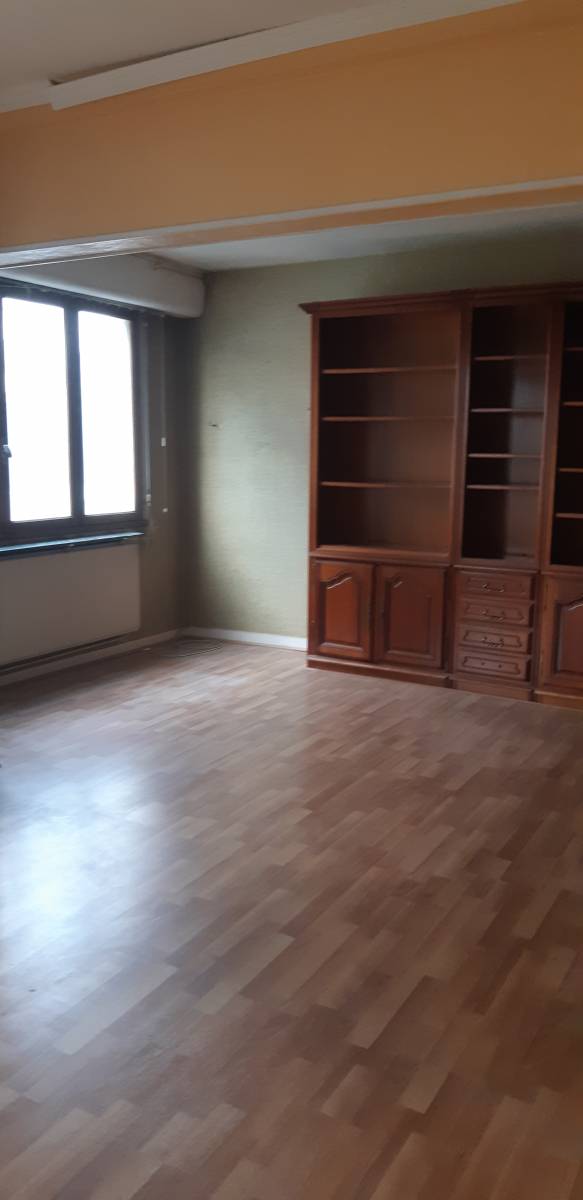 Débarras gratuit maison Seine Maritime : Déblaiement de maisons et appartements complets